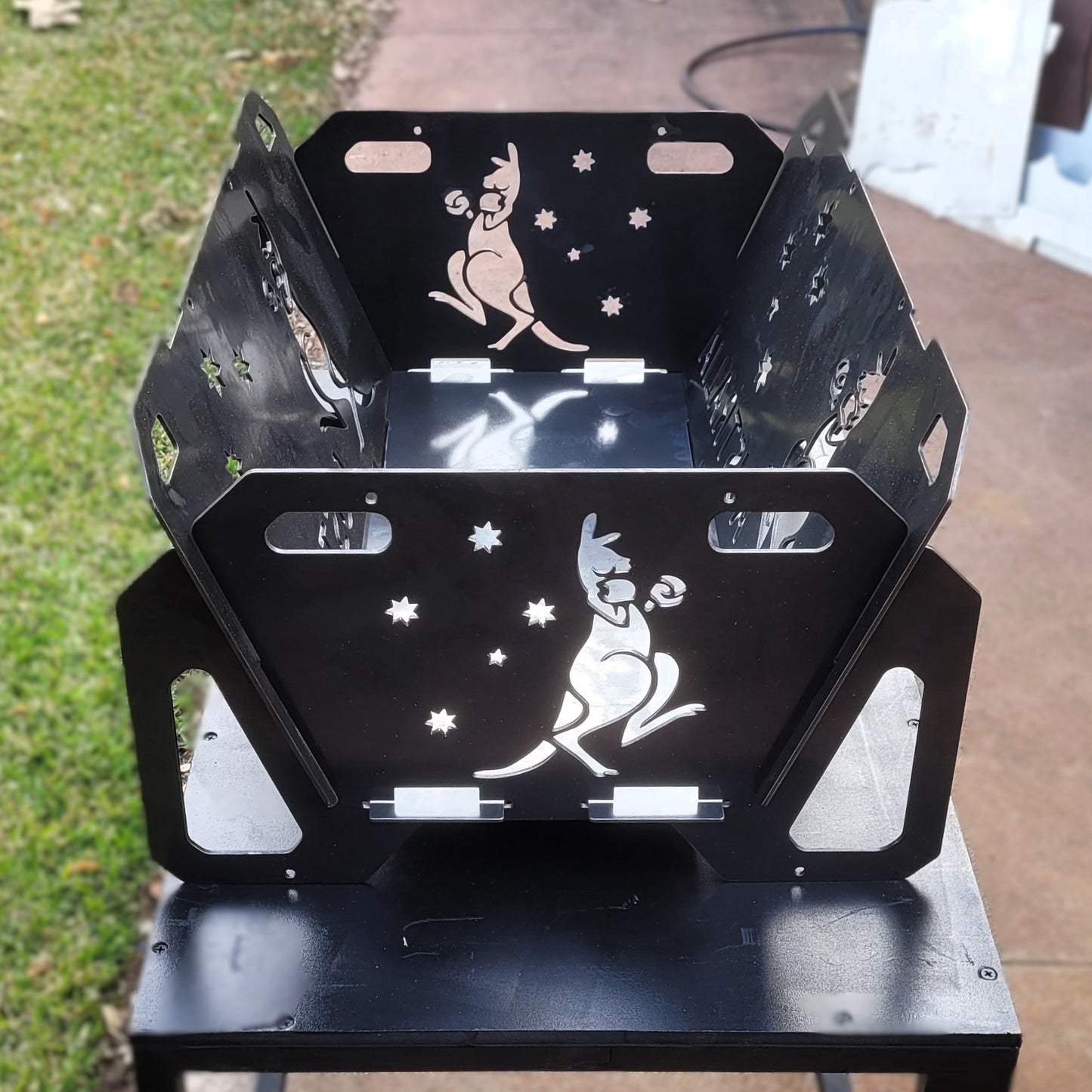 Flatpack Fire Pit | Australiana | Boxing Kangaroo
