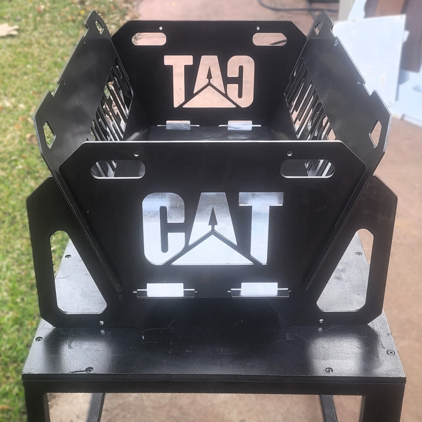 Flatpack Fire Pit | Trucks and Machinery | Caterpillar (Themed)