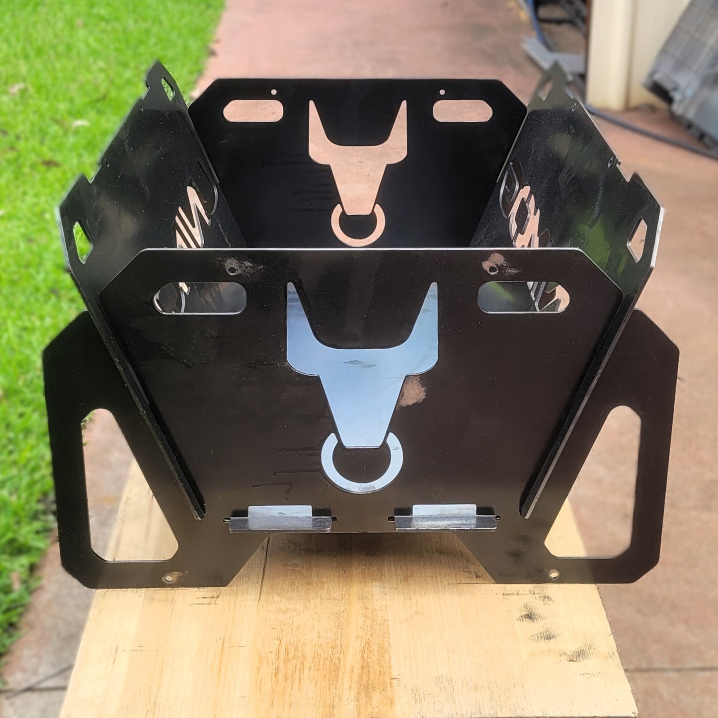 Flatpack Fire Pit | Trucks and Machinery | Unimog (Themed)