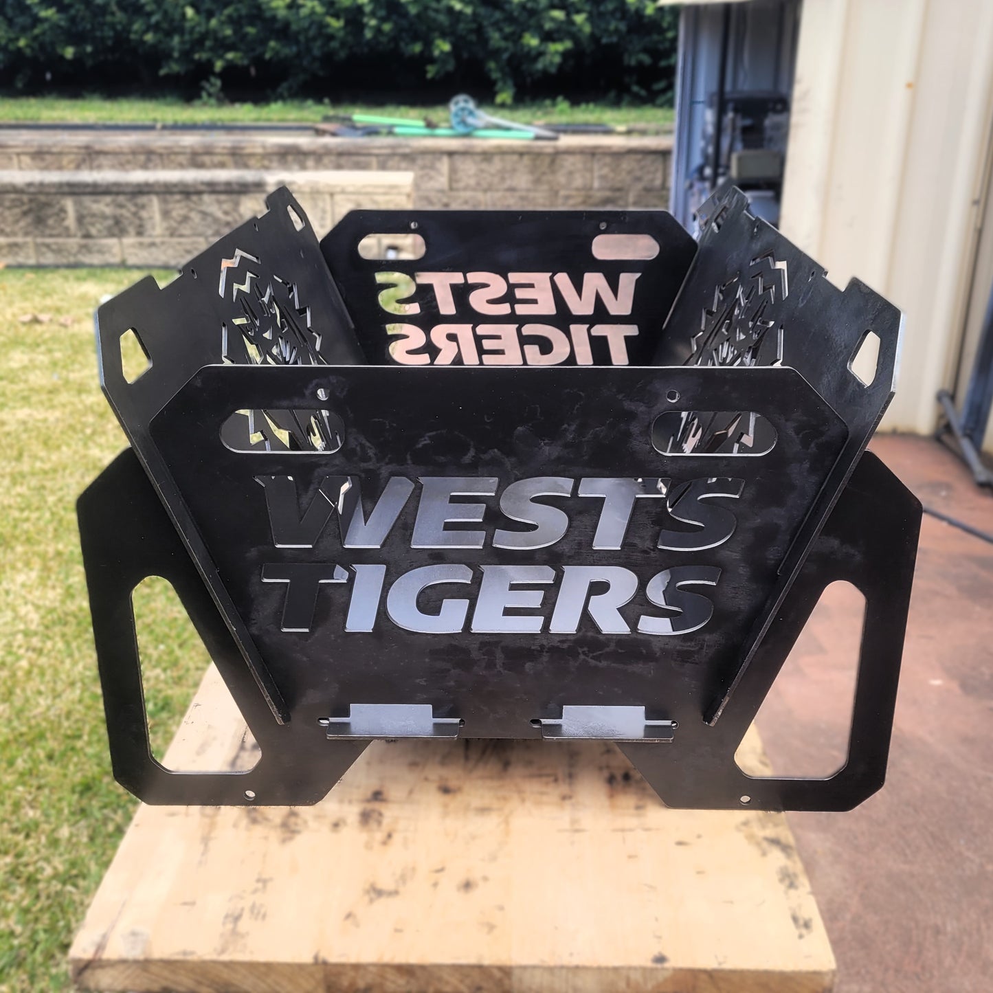 Flatpack Fire Pit | Rugby League | Wests Tigers (Themed)